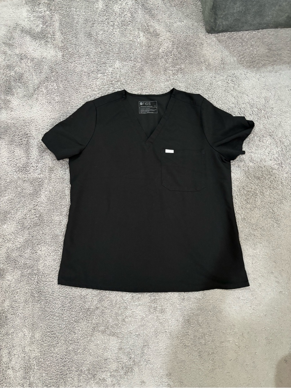 XL FIGS Black Scrub Top